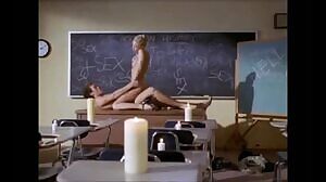 Holly Sampson - Emmanuelle 2000: Emmanuelle Pie