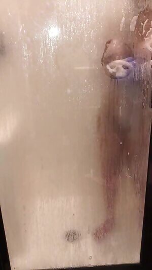 Don’t be shy, come in the shower (;