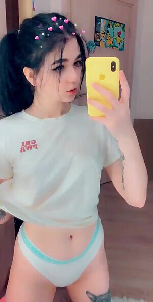 Have a tittie