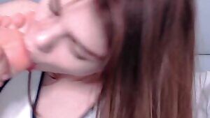 AniButler sucking her toes with her wet DSLs
