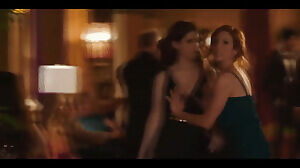 Anna Kendrick and Brittany Snow