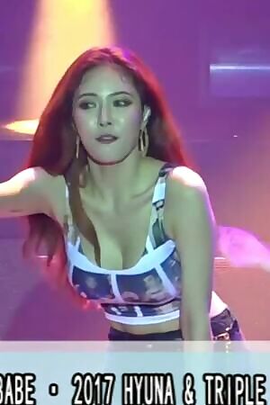 HyunA: ''Let me hear you for my tits!''