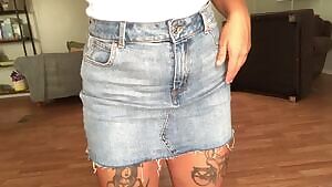 Anyone here like to peek at hair?