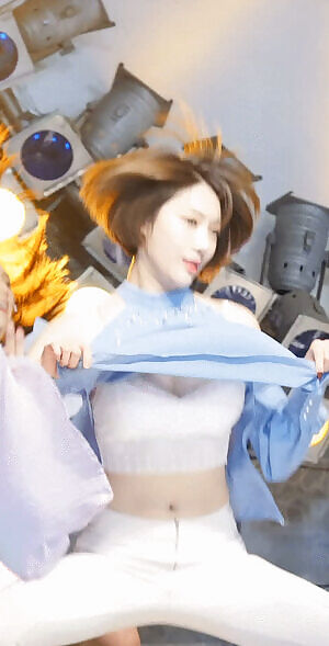 BP RaNia Hyeme's boobs