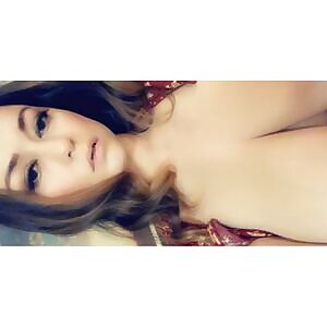 There’s something about mombods
