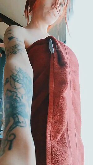 BUSTY REDHEAD TOWEL DROP