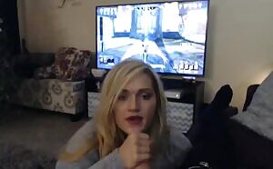 Vidya game and handjob