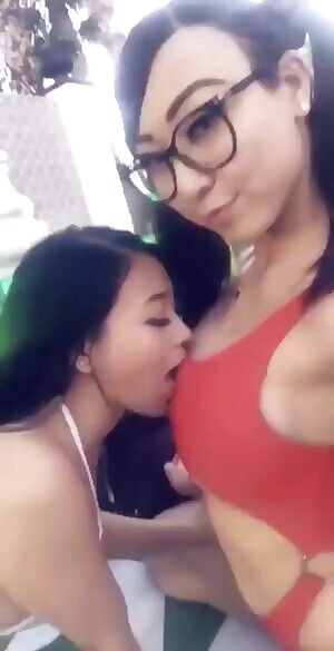 Instant hard on 👀