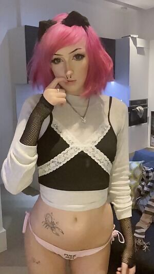 i’m reeeally good at pretending to be innocent ~ 💖