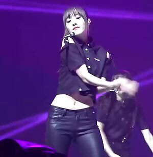 Gfriend Yuju's tight tummy & butt in leather pants