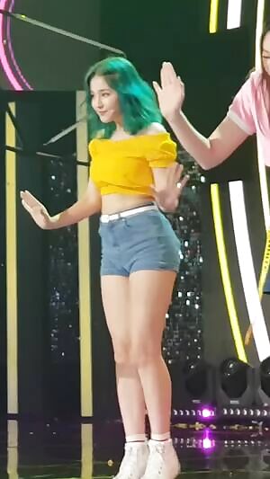 Momoland - Nancy