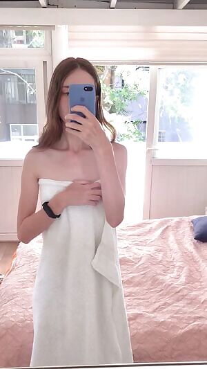 Ooops, I dropped the towel to make you smile 🙃