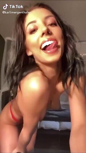 TikTok Teen Sexy Porn GIF 🍒