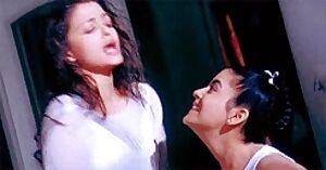 Aishwarya Rai thrusting bust