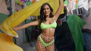 Brazilian Bombshell Alina Belle