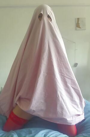 Improvised Halloween costume 👻