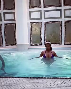 A goddess . Who is she tho ?