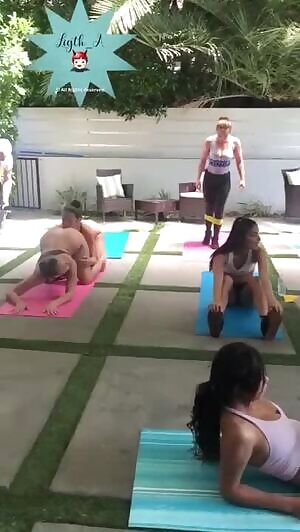 Yoga lick