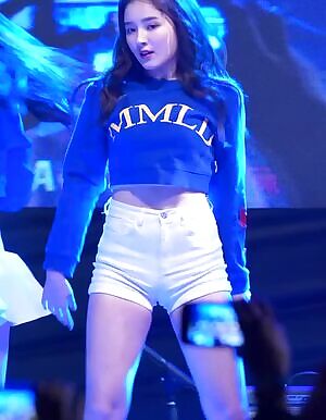 Momoland - Nancy