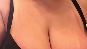 Putting on sunblock for beach day pt 2 and it’s making me crazy horny