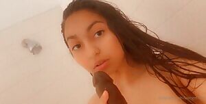 Fun in the shower ;)