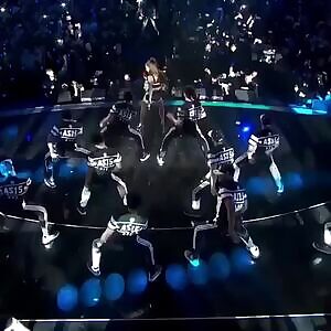 Spreading Those Legs on Stage