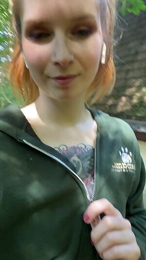 Big tiddy goth gf pro #1 you get flashes while on hikes 🌲