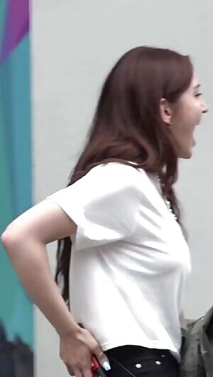 Jeon Somi