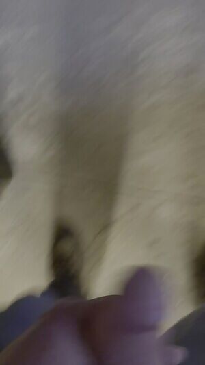 Just jackin' out a load on the already dirty floor.
