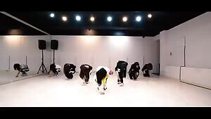 Sunmi - Gotta Go Dance Practice