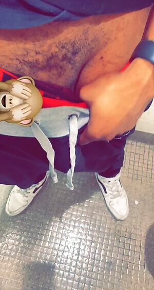 Wanna Rub It Until I Cum? 💦