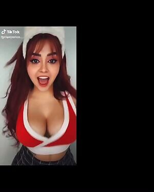 Big titty streaming gamer girl