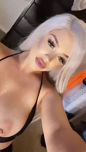 Heres my tits!